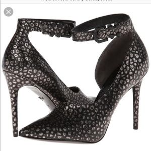 Gorgeous Kenneth Cole heels
